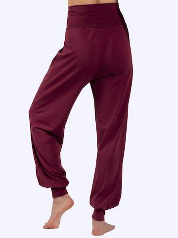 Magadi Loose fit Sports trousers 'Florence' in Red