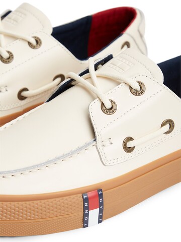 Tommy Jeans Mokassin in Beige