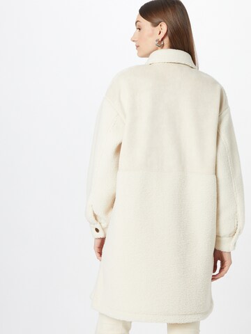 Sofie Schnoor Between-Seasons Coat in White