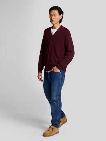 Lyle & Scott Tapered Jeans in Blauw