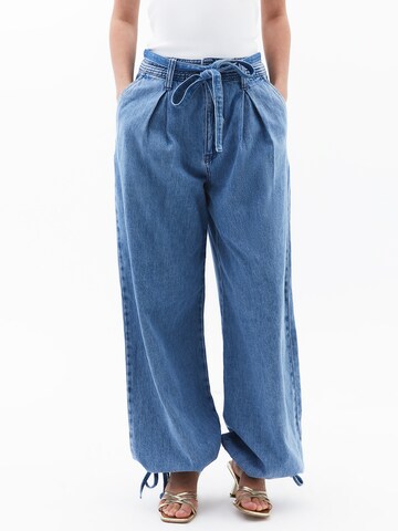 OXXO Baggy Jeans in Blue: front
