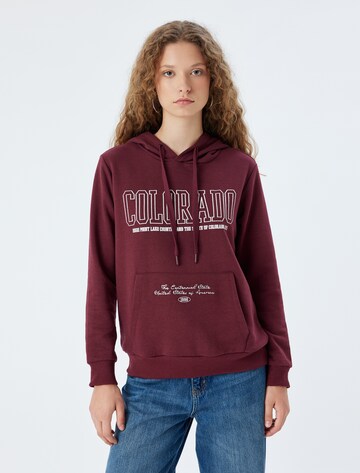 Koton Sweatshirt in Red: front