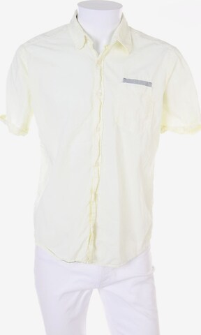 s.Oliver Button Up Shirt in M in Yellow: front