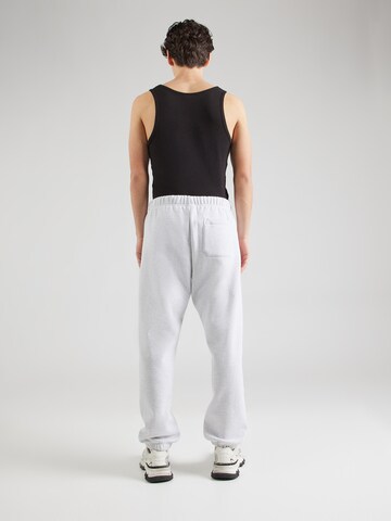 Effilé Pantalon 'Chase' Carhartt WIP en gris