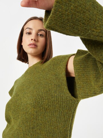 WEEKDAY Sweater 'Remi' in Green