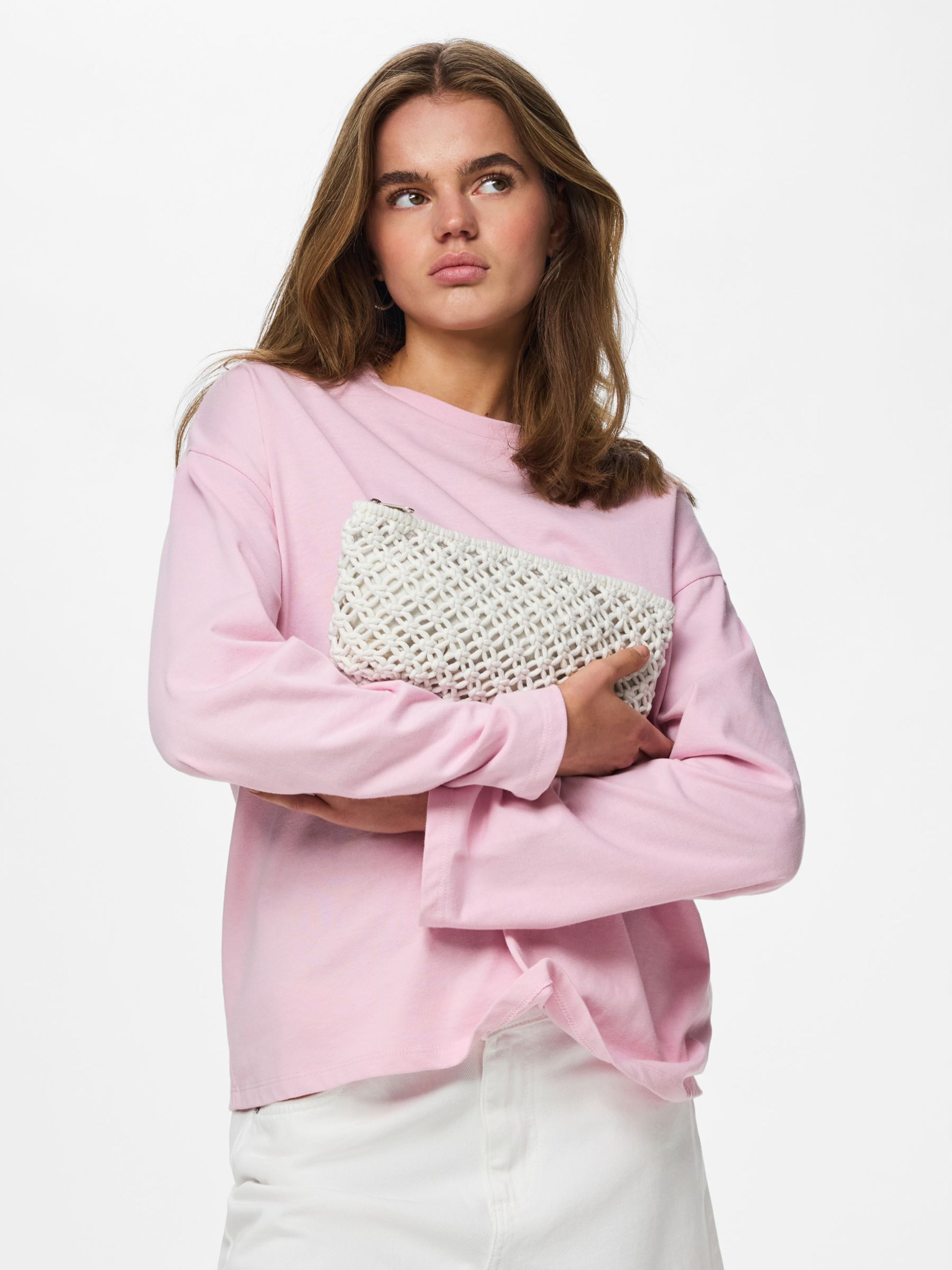 PIECES Clutch 'PCGanna' in White: front