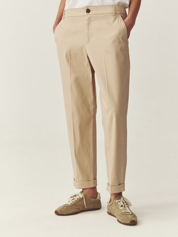 Loosefit Pantaloni di TATUUM in beige: frontale