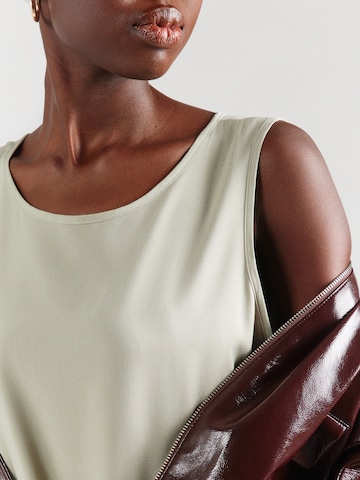 Sublevel Dress in Green