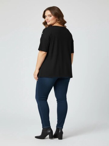 Shape Of You Shirt in Zwart