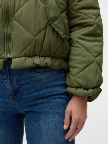 VERO MODA Jacke 'VMYRSA' in Grün