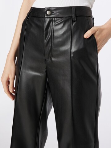 Noisy may Flared Pleated Pants 'Luke' in Black