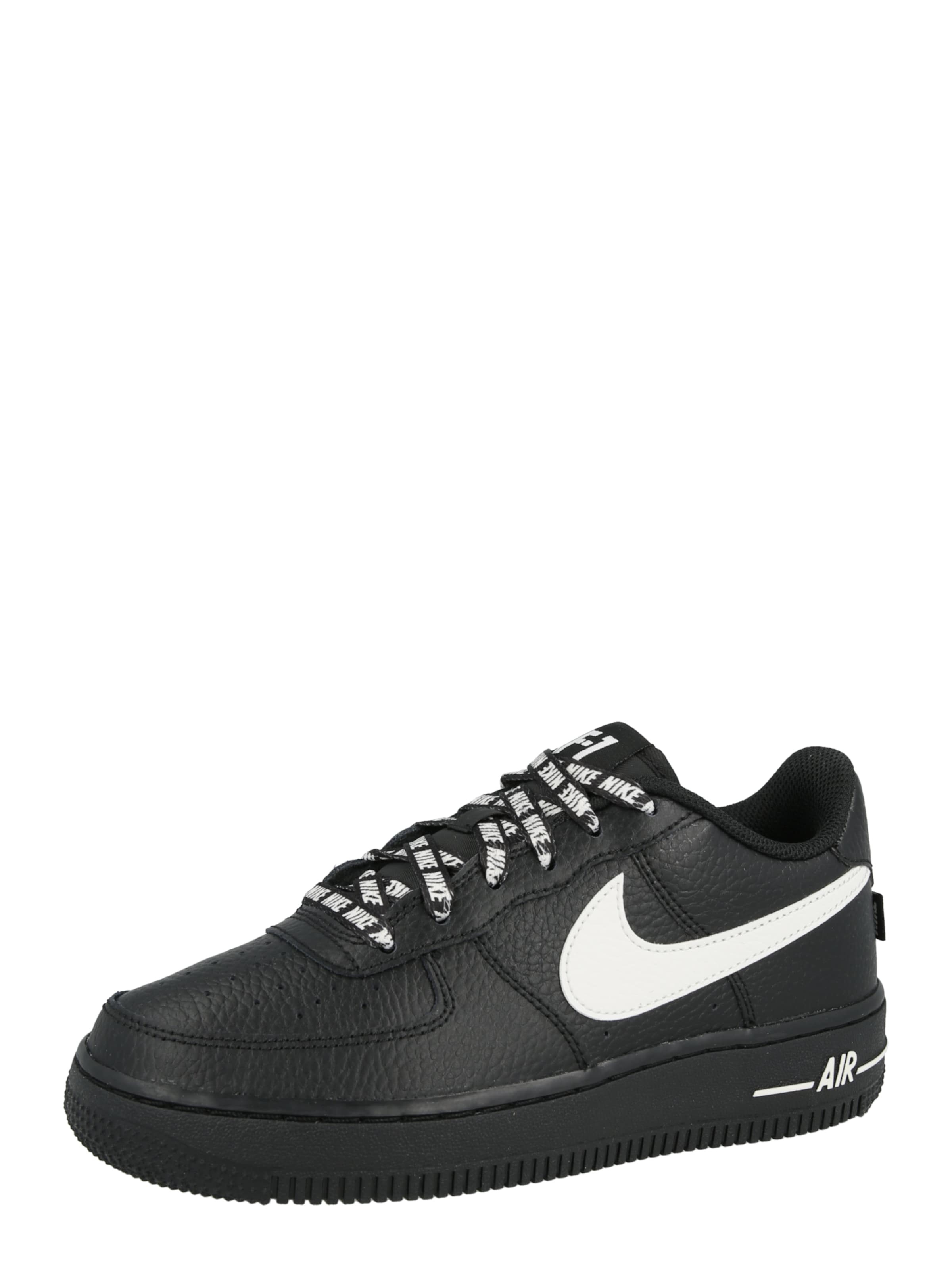 Nike Sportswear Кроссовки 'Air Force 1' в Черный: спереди