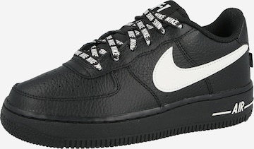 Nike Sportswear Tennarit 'Air Force 1' värissä musta: etupuoli