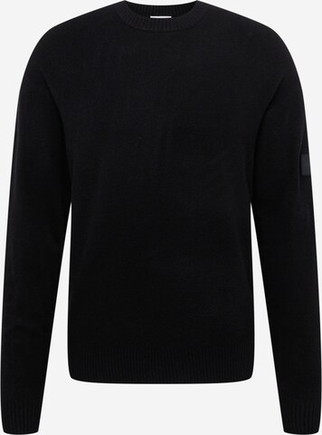 Pull-over Calvin Klein en noir : devant