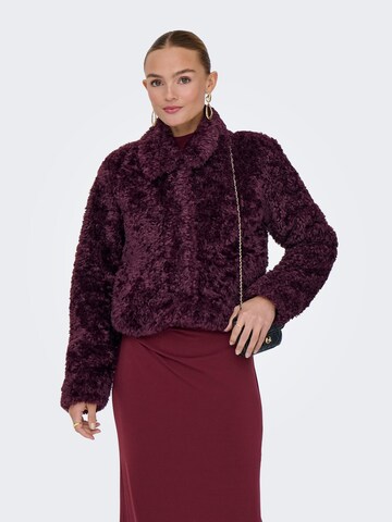 Cappotto invernale di ONLY in rosso: frontale