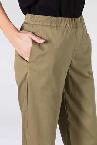 MAC Loose fit Pants in Green