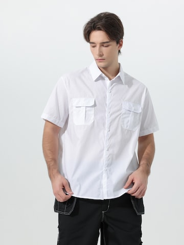YOUTHUP Comfort fit Button Up Shirt 'Berchtesgaden' in White