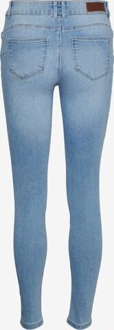 VERO MODA Skinny Jeans 'SELA' in Blau