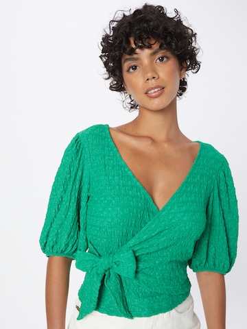 Monki Blouse in Green: front