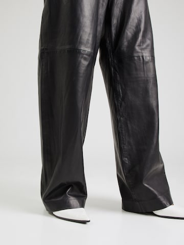 REMAIN Loose fit Trousers 'Cocoon' in Black