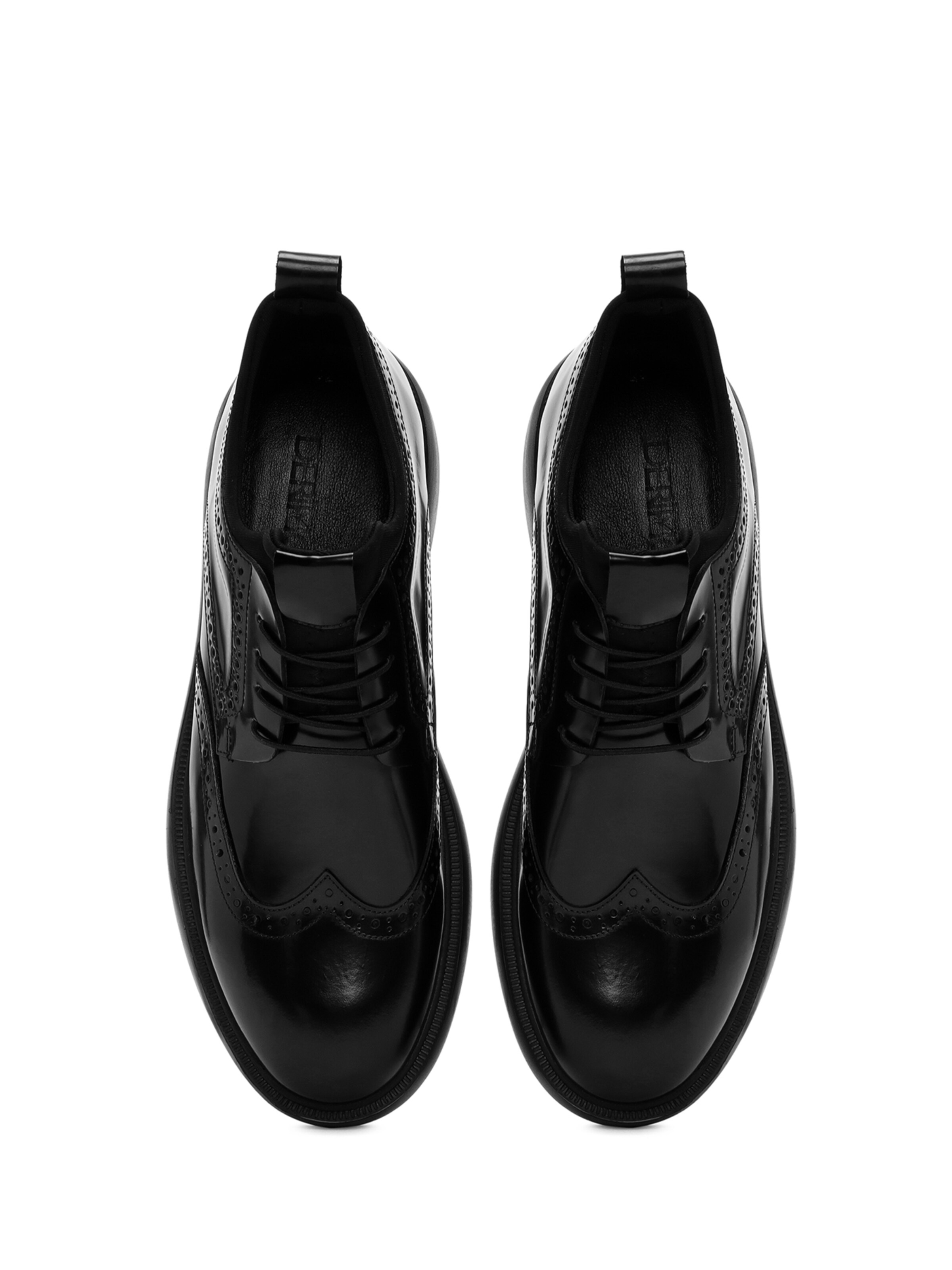 Chaussure à lacets Derimod en noir