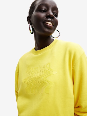 Desigual Sweatshirt 'Mambo' in Yellow