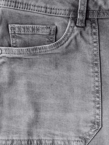 STREET ONE Regular Jeans in Grijs