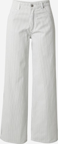 EDITED Wide leg Jeans 'Liv' in White: front