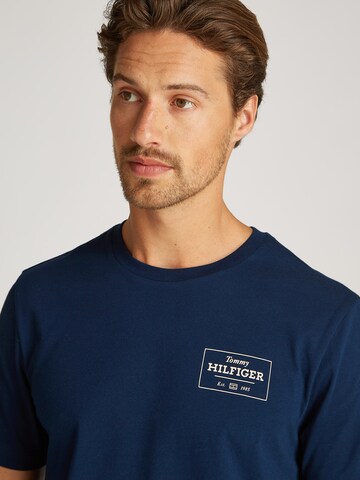 Maglietta di TOMMY HILFIGER in blu