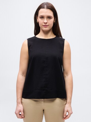 ONLY Carmakoma Topp 'CARDORSI ARIS', värv must: eest vaates