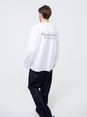 BAYSIDE BOUND Oversized shirt 'THE BAYSIDE UNISEX LONGSLEEVE' in White