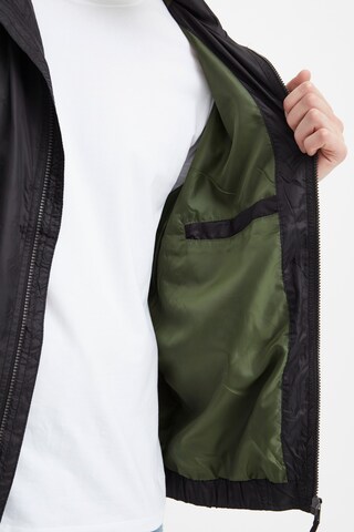 BLEND - Chaqueta de entretiempo en negro