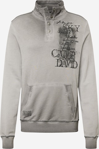CAMP DAVID Sweatshirt i grå: forside