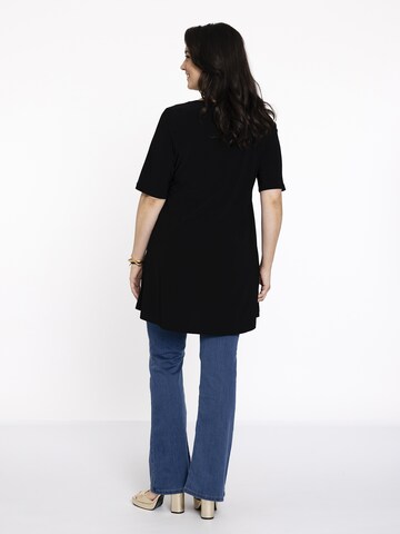 Yoek Tunic in Black