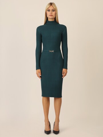 APART Knitted dress in Green