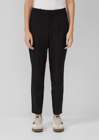 s.Oliver Regular Pleated Pants in Black: front