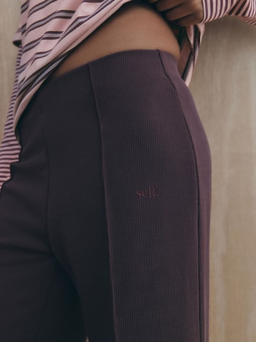 Wide leg Pantaloni di self. in marrone