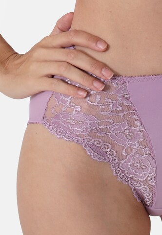 Slip 'Classic Lace' sassa en violet