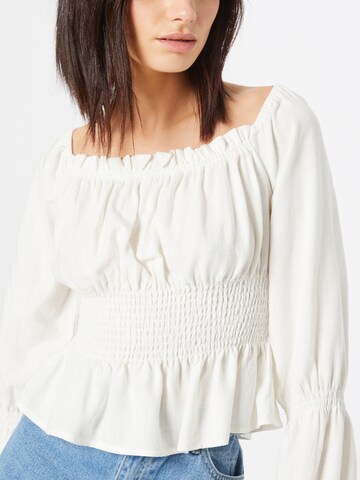 Nasty Gal - Blusa em branco