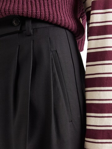 Wide leg Pantaloni con pieghe 'KAAYUA' di ARMEDANGELS in nero