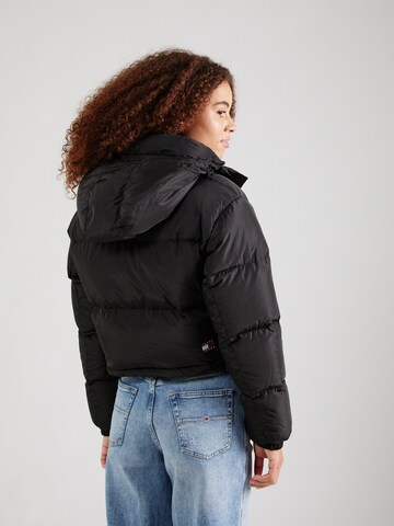 juoda Tommy Jeans Žieminė striukė 'ALASKA'