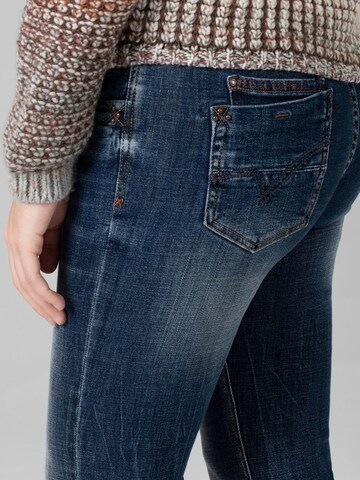 TIMEZONE Slimfit Jeans 'Marah' in Blauw