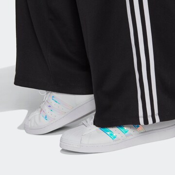 ADIDAS ORIGINALS Wide leg Trousers in Black