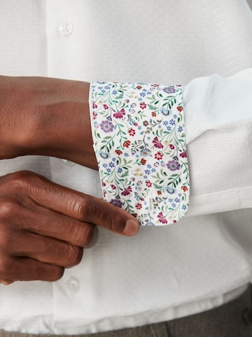 Next Средняя посадка Рубашка в Белый