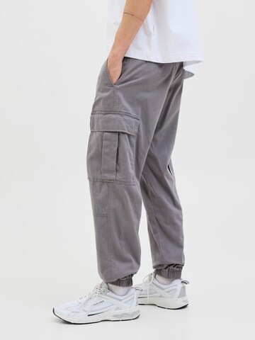JACK & JONES Конический (Tapered) Брюки-карго 'JPSTKANE JONNIE' в Серый