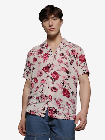 Campus Sutra Regular fit Button Up Shirt 'Leon' in Pink: front