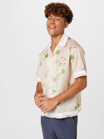 NIKE Regular fit Athletic button up shirt in Beige: front