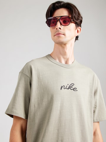 Nike Sportswear Tričko 'ESS' - Zelená