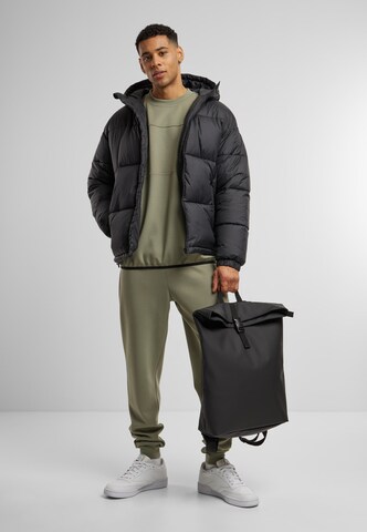 Urban Classics Sweatshirt in Green