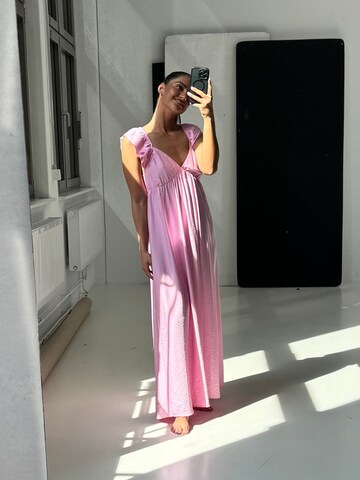 Robe MAKARIĆ en rose